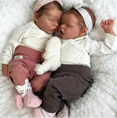 Babypoppen Tweeling - Echt uitziende poppen - Kind Ontwikkeling - Volledig Vinyl Lichaam - 18 Inch - Katoenen Kleding