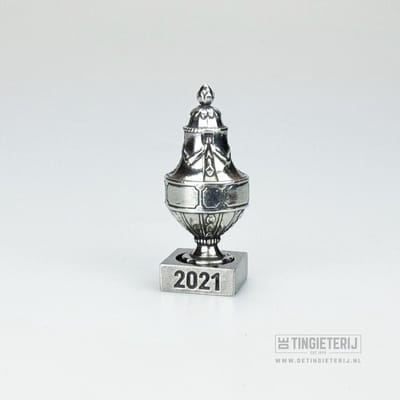 KNVB Beker - 2021 - AJAX - Officieel KNVB Product - Luxe verpakking - Uniek miniatuur - Voetbal - Fanartikel
