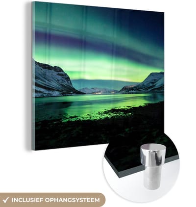 MuchoWow® Glasschilderij 50x50 cm - Schilderij acrylglas - Noorderlicht - Noorwegen - IJs - Geel - Berg - Water- Sneeuw - Foto op glas - Schilderijen