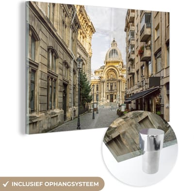 ® Glasschilderij 180x120 cm - Schilderij acrylglas - Straat in de Oude Stad van Boekarest in Roemenië - Foto op glas - Muurdecoratie woonkamer - Wanddecoratie slaapkamer - Schilderijen