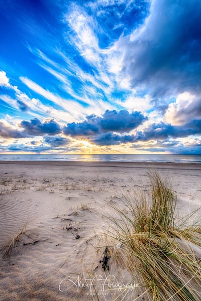 Foto op Canvas - Strand AlexF019 – Formaat 80 x 120cm - Wanddecoratie - Muurdecoratie woonkamer - Slaapkamer decoratie - Kamer accessoires - Schilderijen op canvas