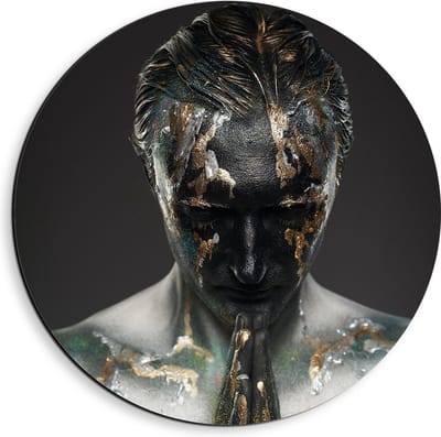 Dibond Wandcirkel - Biddende Man van Glitter - 40x40cm Foto op Aluminium Wandcirkel (met ophangsysteem)