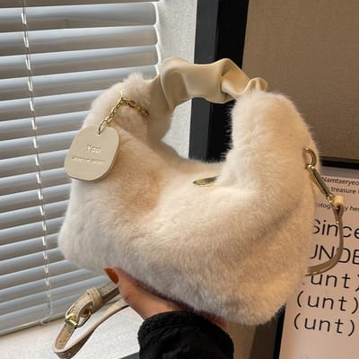 Winter Pluche Handtas voor Dames Japans en Koreaans Nieuwe Modieuze Bonttas Veelzijdige Niche Ketting Crossbody Dames Tas beige