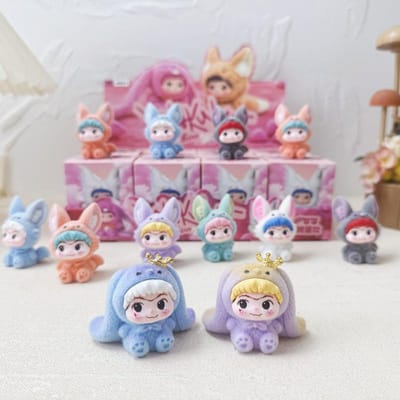 12 pièces/Ensemble Anime WAKUKU Boîte Aveugle Personnages de Dessin Animé Figurine Jouet Poupées Pour Fans Enfants Cadeau de Noël Anniversaire gray