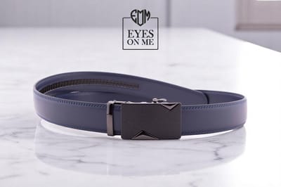 Blauwe lederen riem zonder gaatjes met automatische gesp voor heren ( model A010 )