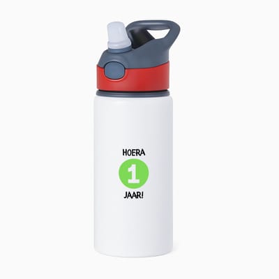 Hacebo® - Hoera 1 jaar waterfles met rietje rood - Verjaardag - jarigen - Verjaardagscadeau - peuter - Happy birthday - water fles - 650ML