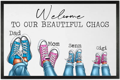 Deurmat met tekst | persoonlijk Gezin | Deurmat Gezin Sneakers | Leuk Cadeau voor een gezin | 70x50cm | Sneakers Lichtblauw-Roze