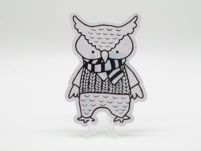 Winter Uil Sticker - Dieren in het Dagelijks Leven | Vera's Arts & Dice | Schattige Stickers - Handgemaakte Stickers - Journaling - Bullet Journal - Scrapbooking - Leuke Stickers - Laptop Sticker - Telefoon Sticker