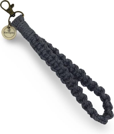 Polskoord Sleutelhanger - Grijs - Katoenkoord - Handgemaakt in ons Macramé Atelier - Prijs per Stuk - Inclusief Verzendkosten
