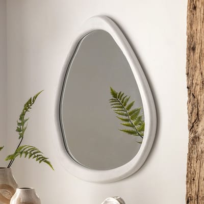 Milton & Oldbrook Wandspiegel 66 x 62 cm Lulea