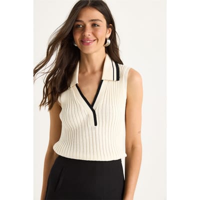Slim Fit V-hals Blouse met Knoopjes