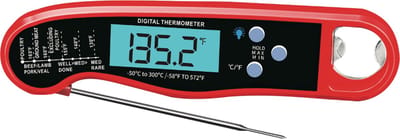BBQBuddies BBQ Thermometer - Vlees Thermometer - Keuken Thermometer - Inclusief Ophangmagneet & Bieropener - Rood
