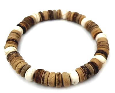Kralenarmband voor mannen herenarmband surflook met 8mm bruine kokoskralen en witte stenen kralen lengte 19 cm