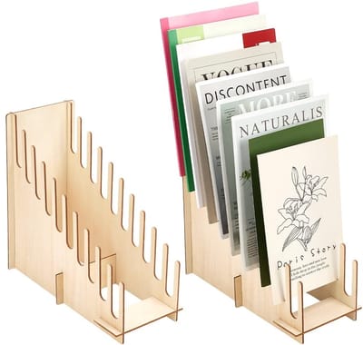 Dailygoods- Wenskaart Houder Houten - 10 Slot Display - Ansichtkaarten/Sticker Houder - Retail/Tafelblad - Stabiele Driehoekige Structuur - Navajo Witte Kleur - Kaartdisplay