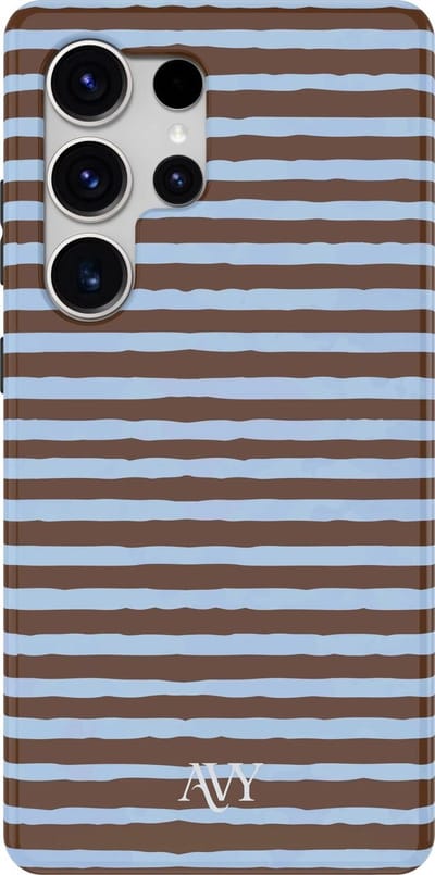 AVY Hoesje geschikt voor Samsung Galaxy S25 Ultra | Ocean Latte | Strepen | Bruin & Blauw | Hard Shell Back Cover | Compatibel met MagSafe & Qi2