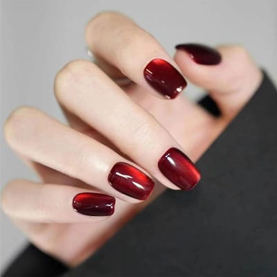 Korte Franse Valse Nagels - 30 Stuks Kunstnagels met Rode Cat Eye Effect, Ideaal voor Thuis Manicure en Nagelstyling