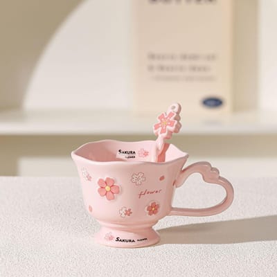 Hoogwaardige Keramische Kersenbloesem Kop met Lepel Draagdoos Thuisset Klein Cadeau Koppen voor Koppels Ins Feng Shui Kop 350ML beige