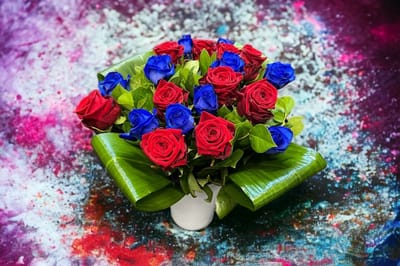 10 blauwe en 10 rode rozen boeket