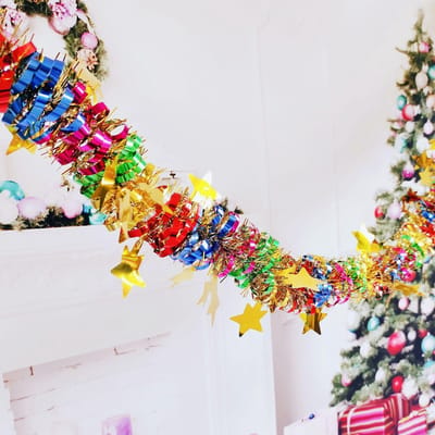 Dailygoods- Kerstguirlande 2 Meter - Lametta Guirlande - Ster Guirlande - Hangdecoratie - Wreath voor Kerstboom - Kleurrijk PVC - Decoratieguirlande