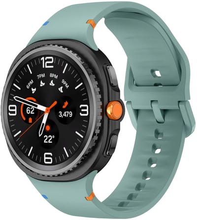Strap-it Siliconen bandje met gespsluiting geschikt voor Samsung Galaxy Watch 9 (40/44mm) / Watch 8 (40/44mm) / 8 Classic (46mm) - dennengroen