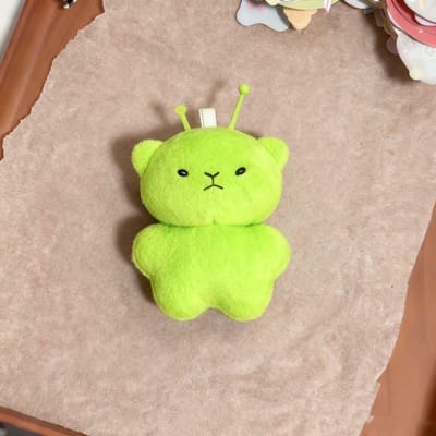Peluche de Chat Alien de Dessin Animé Poupée Douce Porte-Clés Pendentif Chat Vert Mignon Accessoires de Décoration de Sac yellow