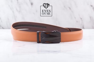 Camel lederen riem zonder gaatjes met automatische gesp voor heren ( Model N309 )