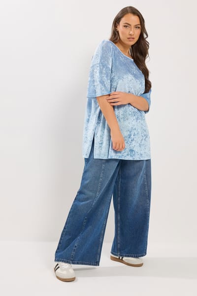 Yours Lichtblauwe Velours Top Met Afhangende Schouders Size 48