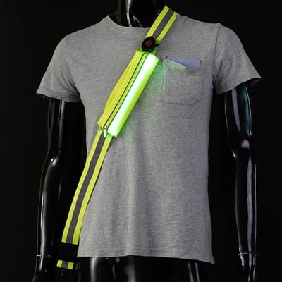 longziming -LED Reflecterende Veiligheidsriem – Herlaadbare Type-C Hardloopriem met Telefoonhouder – Hoge Zichtbaarheid voor Wandelen, Joggen, Fietsen en Honden Uitlaten in het Donker