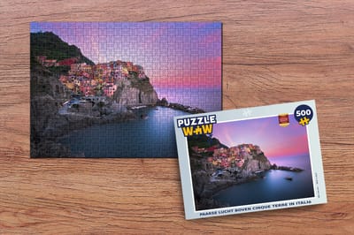 Puzzel Paarse lucht boven Cinque Terre in Italië - Legpuzzel - Puzzel 500 stukjes