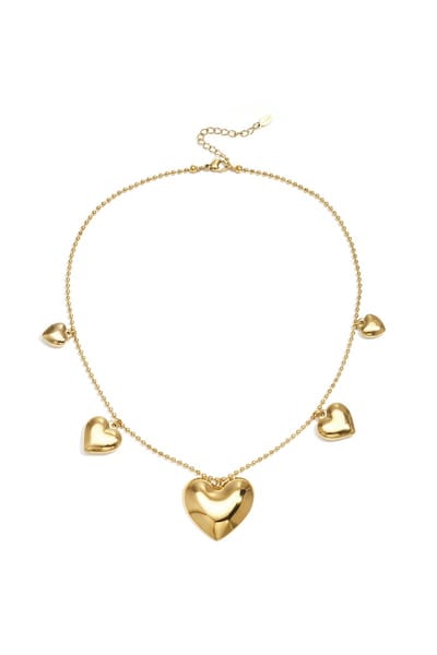 Ketting met bolletjes en verschillende vormen harten