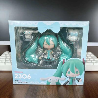 Personnage d'Anime 2306 Hatsune Miku Jolie Fille Modèle Jouet Fait Main Cadeau de Noël Pour Amis Cadeau Surprise. gray