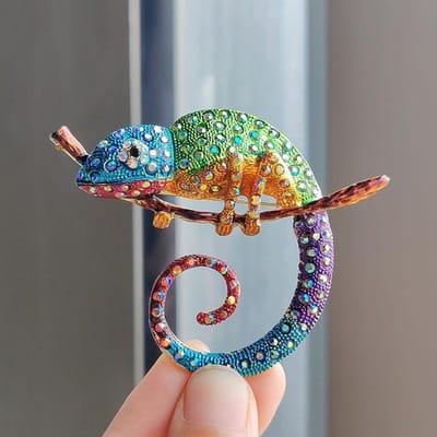 Kleurrijke Strass Kameleon Broches Voor Dames Heren Kleding Pak Hagedis Dier Broche Pin Sieraden Accessoires Ornamenten Cadeaus white