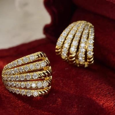 Huitan Statement Dames Oorbellen Klauw Vormige Zirkonia Hoop Oorbellen Moderne Mode Dames Accessoires Nieuwe Trendy Sieraden brown