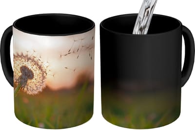 Magische Mok - Foto op Warmte Mokken - Koffiemok - Paardenbloem - Zonsondergang - Veld - Magic Mok - Beker - 350 ML - Theemok