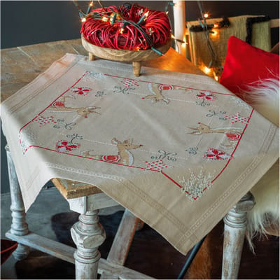 Vervaco - Tafelkleed kit - Kerst - Rendieren in kerstsfeer - PN-0198058 - Borduren - Borduurpakket - Borduurpakket volwassenen - Borduurpakket kind