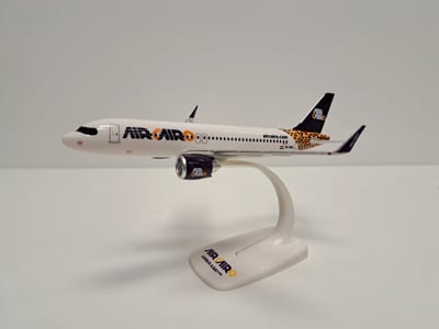 schaalmodel vliegtuig Air Cairo Airbus A320neo schaal 1:200 lengte 18,78cm