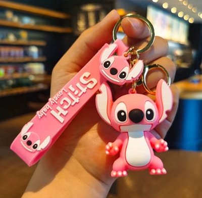 Pradeo - Alternatieve Sleutelhanger Van Stitch - Disney - Roze Stitch - Hard Siliconen - Cadeau Voor Volwassenen en Kinderen - Geschenk Voor Verjaardagen en Feestdagen - Cadeautje Voor Hem & Haar - Key Chain