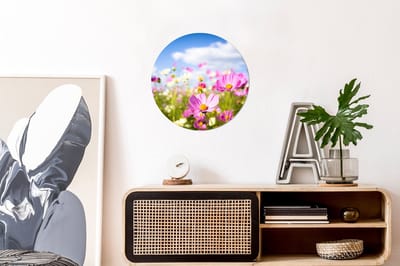 WallCircle - Wandcirkel 30x30 - Bloemen - Wei - Paars - Gras - Wit - Wolken - Blauw - Ronde schilderijen woonkamer - Wandbord rond - Muurdecoratie cirkel - Kamer decoratie binnen - Wanddecoratie muurcirkel - Woonaccessoires