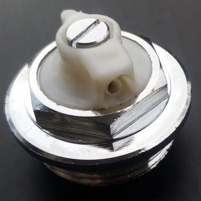 Radiator Ontluchters - Ventiel Plug - Verwarming Ontluchten - Zelfsluitende Draad - 4 Stuks 1/2" - Zilver