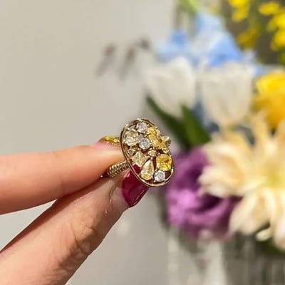 Klassieke luxe onregelmatige sprankelende gele edelsteen waterdruppel ringen voor vrouwen Hoge kwaliteit trend holle ovale ring sieraden resizable gray