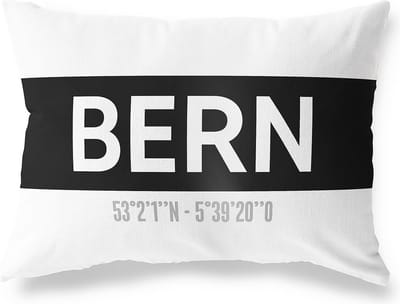 Tuinkussen BERN - GELDERLAND met coördinaten - Buitenkussen - Bootkussen - Weerbestendig - Jouw Plaats - Studio216 - Modern - Zwart-Wit - 50x30cm