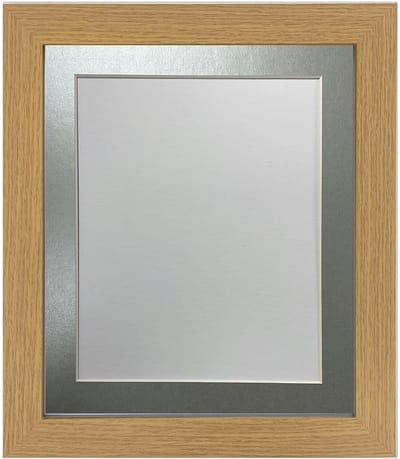 Eiken Fotolijst met Zilveren Houder 9 x 7 voor Beeldformaat 15,2 x 10,5 cm