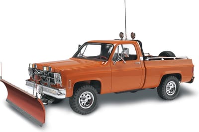 Revell Modelbouwpakket Militaire voertuigen - 17222 GMC Pickup w/ Snow Plow Plastic - 1:24 - Modelbouw