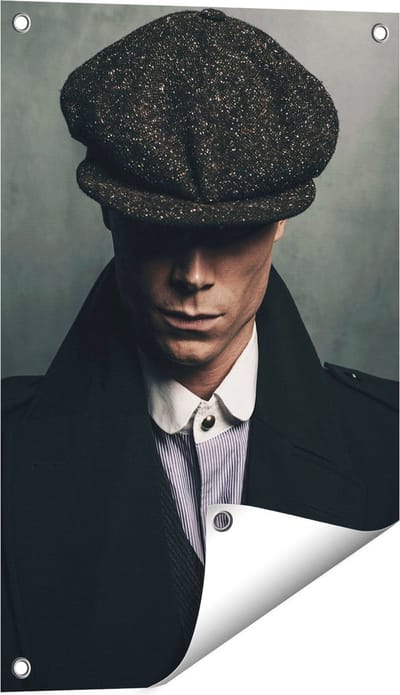 Gards Tuinposter Engelse Gangster met een Pet uit Jaren 1920 - 40x60 cm - Tuindoek - Tuindecoratie - Wanddecoratie buiten - Tuinschilderij