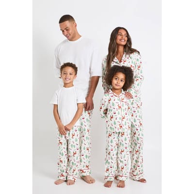 boohoo Dames Dames bijpassende familie kerstprint baby fleece langmouwen shirt & broek pyjamaset | Maat: 10