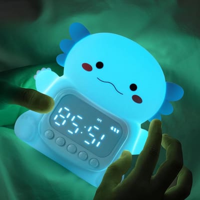 Axolotl Wekker met nachtlampje voor kinderen, 7 RGB-kleuren, leuke wekkers voor slaapkamers, Ok to Wake Clocks, Siliconen Dieren Tafelblad Lamp voor Tiener Meisjes Jongens, Blauw