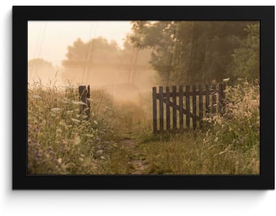 Poster in lijst - Fotolijst 30x20 cm - Posters - Hek - Natuur - Mist - Veld - Posterlijst zwart - Decoratie - Wanddecoratie woonkamer - Muurdecoratie slaapkamer