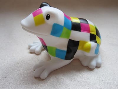 Bud - collectors item - badeend - badkikker - Static - L11 x H7 cm - badspeelgoed - wit - diverse kleuren