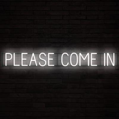 PLEASE COME IN - Lichtreclame Neon LED bord verlicht | SpellBrite | 120,83 x 16 cm | 6 Dimstanden & 8 Lichtanimaties | Reclamebord neon verlichting