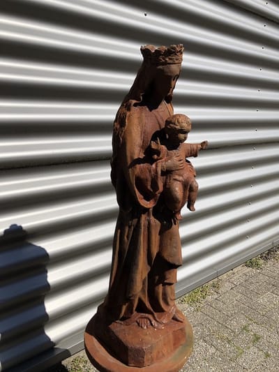 Moeder Maria / Mother Mary met jezus, groot gietijzeren beeld, PRACHTIG.